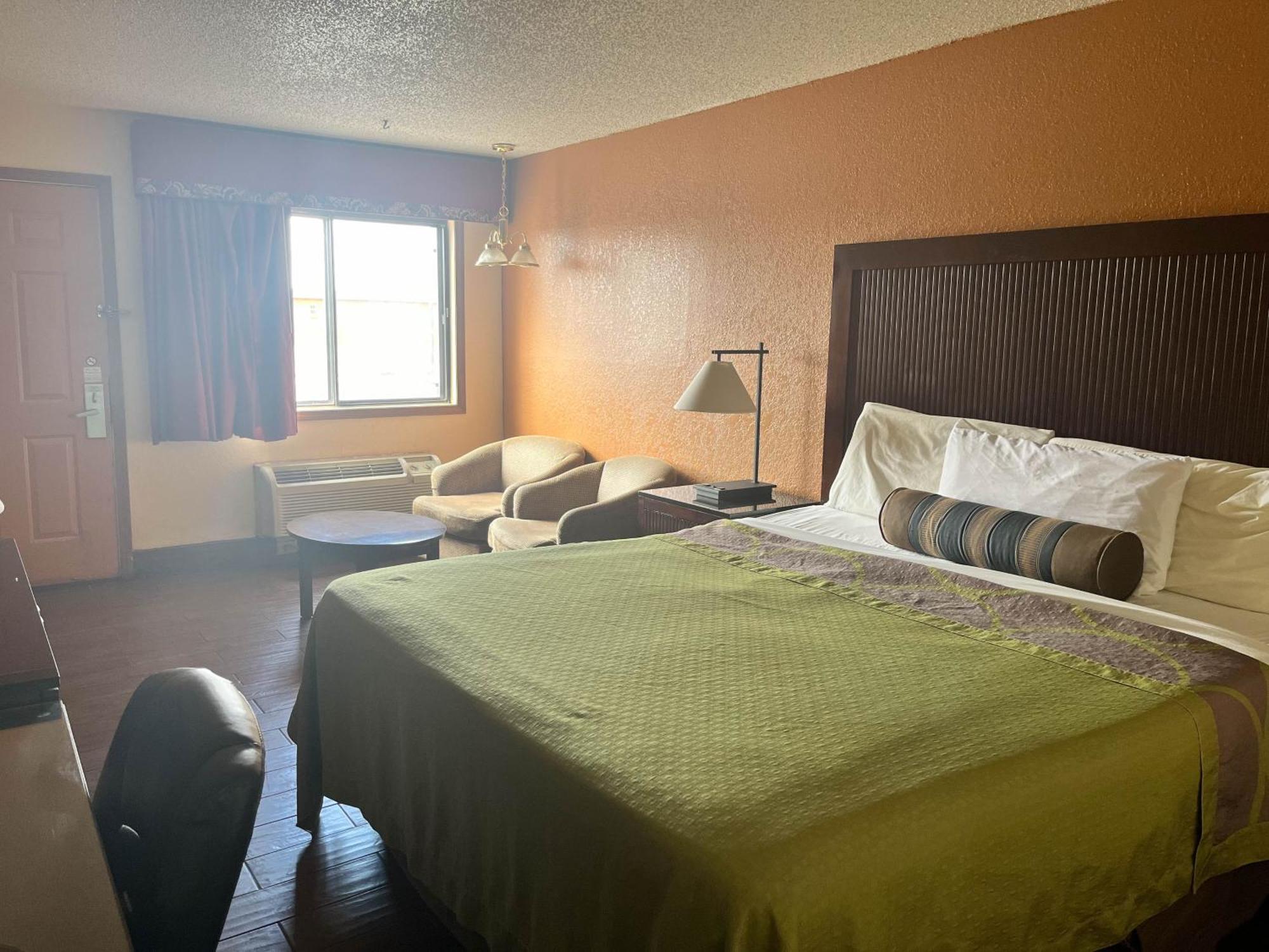 Hotel 6 Deming, Nm