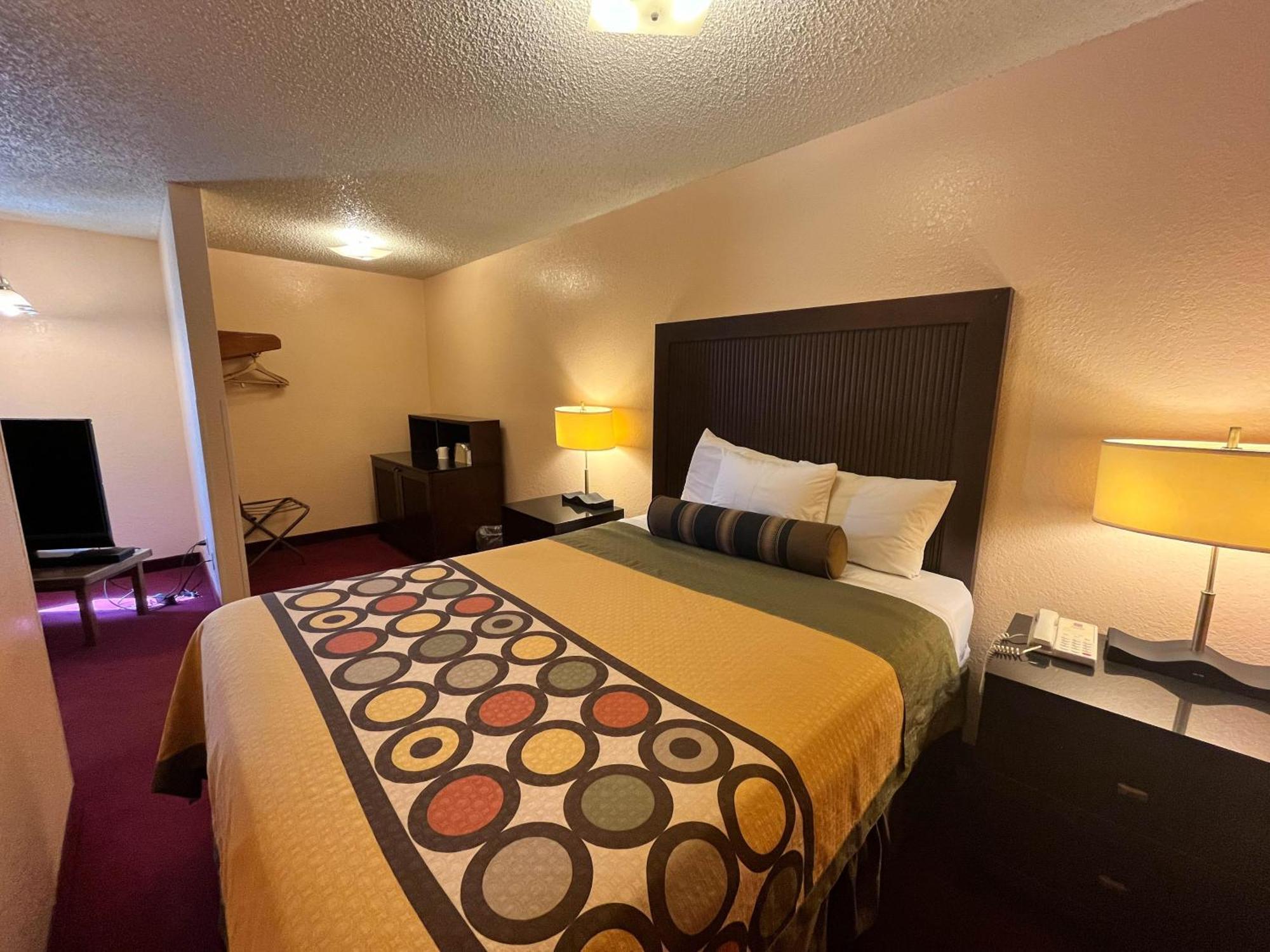 6 Deming, Nm